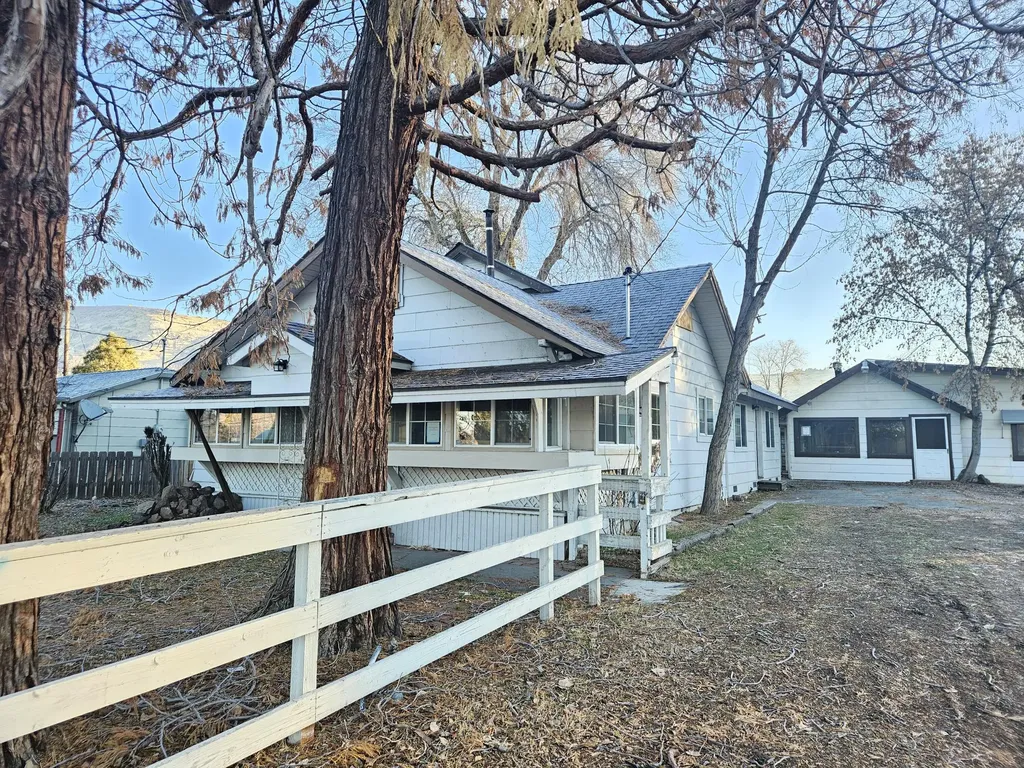 1537 Wiard Street Klamath Falls OR 97603