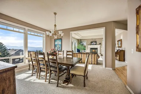 1564 Upland Place Medford OR 97504