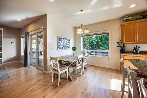 1564 Upland Place Medford OR 97504