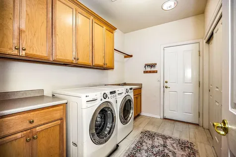 1564 Upland Place Medford OR 97504