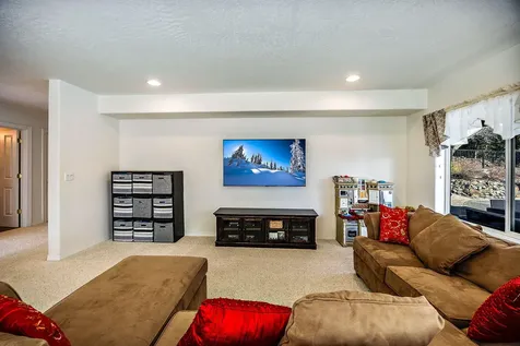 1564 Upland Place Medford OR 97504