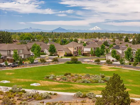 3526 NE Crystal Springs Drive Bend OR 97701