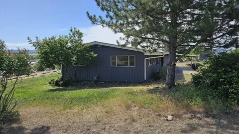 303 NW Poplar Street Madras OR 97741