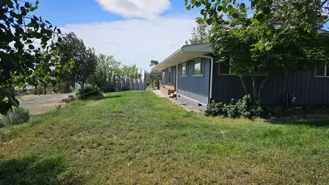 303 NW Poplar Street Madras OR 97741