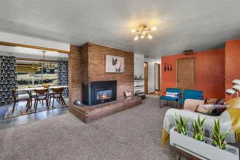 303 NW Poplar Street Madras OR 97741