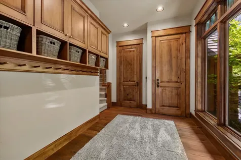 61697 Tam Mcarthur Loop Bend OR 97702