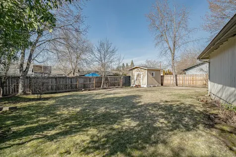 1521 Grand Avenue Medford OR 97504