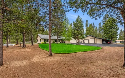 15023 River Loop Drive E Bend OR 97707