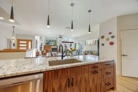 1355 Andrews Place Jacksonville OR 97530