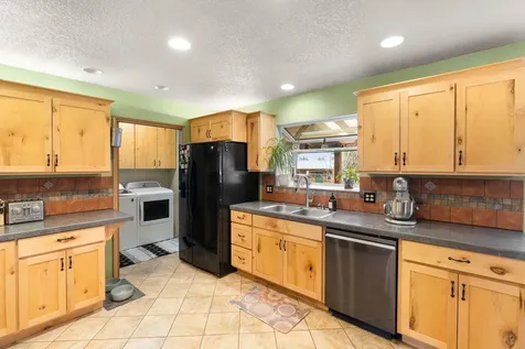 3390 SW Antelope Avenue Redmond OR 97756