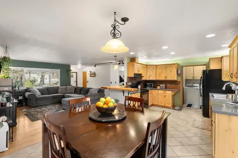 3390 SW Antelope Avenue Redmond OR 97756
