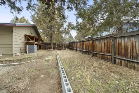 3390 SW Antelope Avenue Redmond OR 97756
