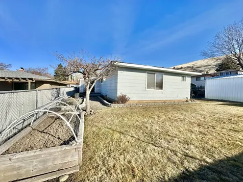 6528 Climax Avenue Klamath Falls OR 97603