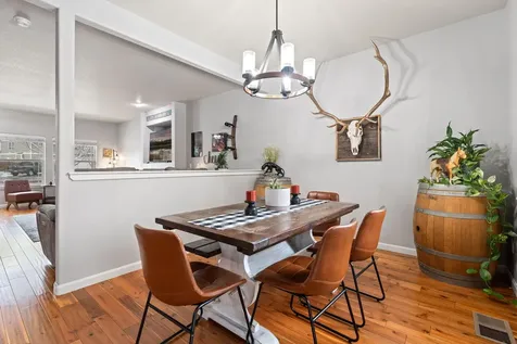 1616 SW Sarasoda Court Redmond OR 97756