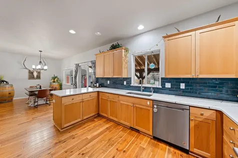 1616 SW Sarasoda Court Redmond OR 97756