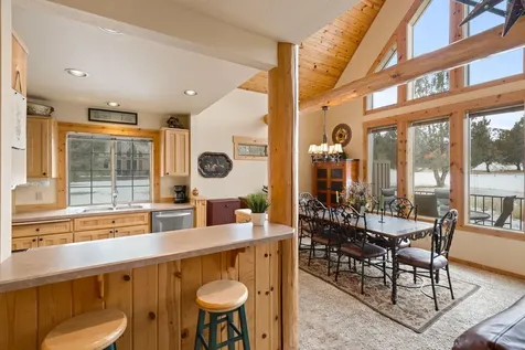 8665 Red Wing Lane Redmond OR 97756