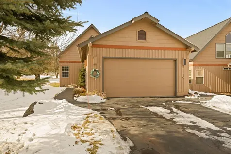 8665 Red Wing Lane Redmond OR 97756