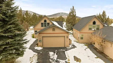 8665 Red Wing Lane Redmond OR 97756