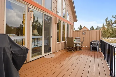 8665 Red Wing Lane Redmond OR 97756