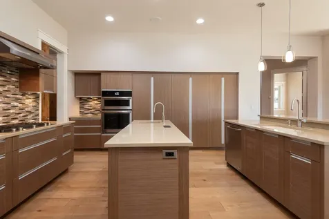 61337 Triple Knot Road Bend OR 97702