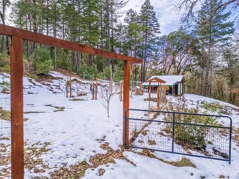 10523 Lower River Road Grants Pass OR 97526