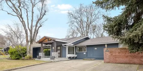 225 Black Oak Drive Medford OR 97504