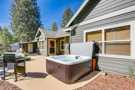 59922 Navajo Road Bend OR 97702