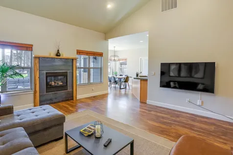 59922 Navajo Road Bend OR 97702