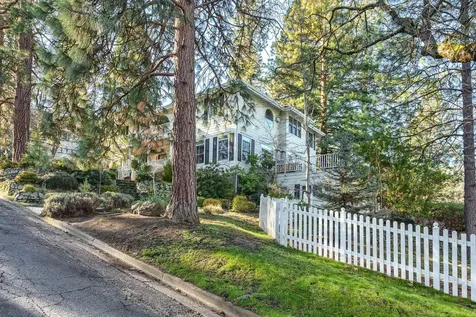 735 S Mountain Avenue Ashland OR 97520