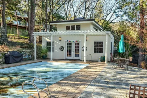 735 S Mountain Avenue Ashland OR 97520