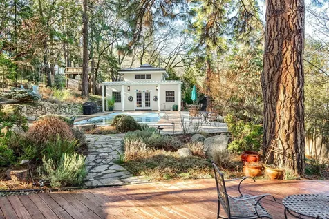 735 S Mountain Avenue Ashland OR 97520