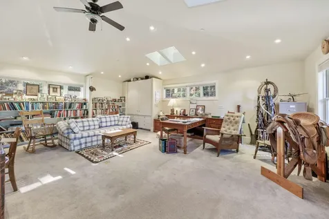 735 S Mountain Avenue Ashland OR 97520
