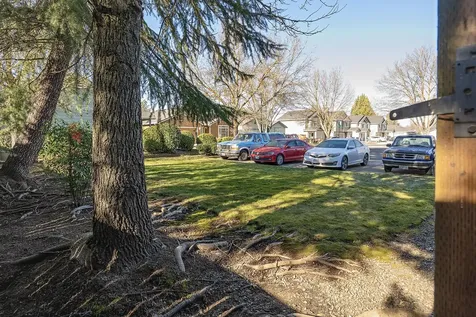 2524 Parkwood Village Lane Central Point OR 97502