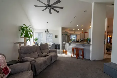 2322 SW Indian Avenue Redmond OR 97756