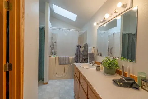 2322 SW Indian Avenue Redmond OR 97756