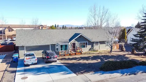 2322 SW Indian Avenue Redmond OR 97756