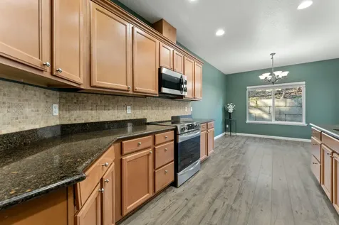 1313 NW Bellevue Place Grants Pass OR 97526