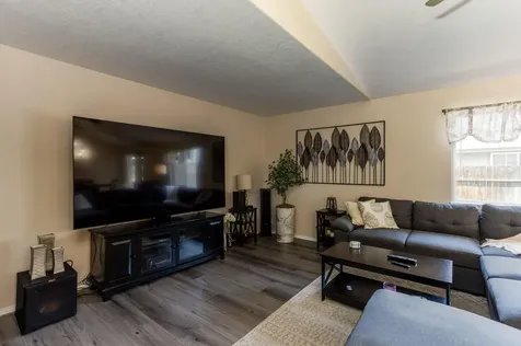 845 NW Maple Lane Redmond OR 97756