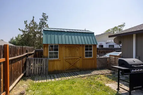 845 NW Maple Lane Redmond OR 97756