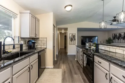 845 NW Maple Lane Redmond OR 97756