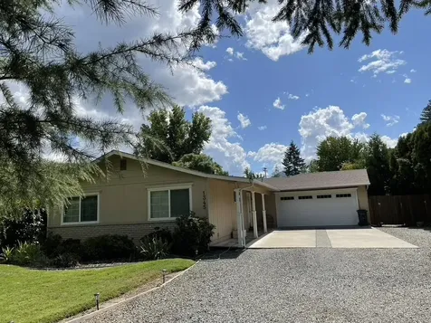 1345 E Park Street Grants Pass OR 97527