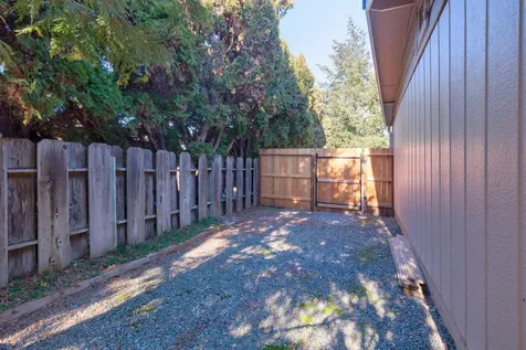 1345 E Park Street Grants Pass OR 97527