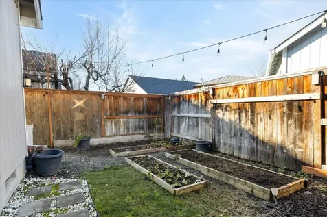 341 Isabel Drive Medford OR 97501