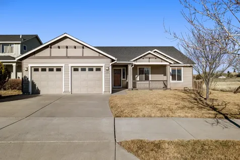 738 NE Marigold Street Madras OR 97741