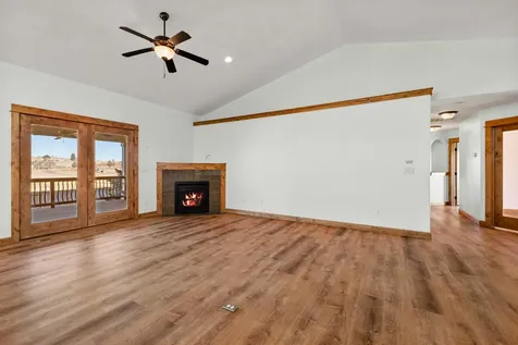738 NE Marigold Street Madras OR 97741