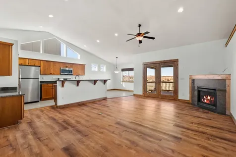 738 NE Marigold Street Madras OR 97741