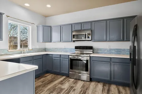 739 NE Marigold Street Madras OR 97741