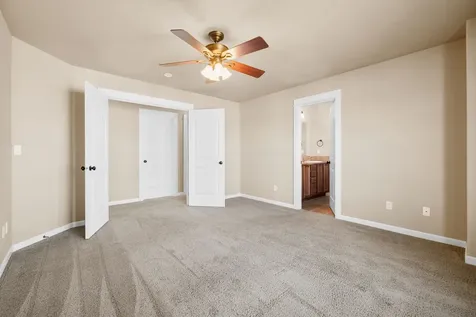 739 NE Marigold Street Madras OR 97741