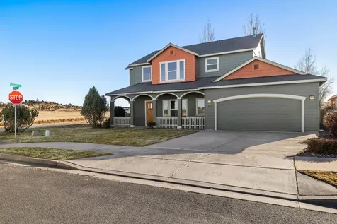 739 NE Marigold Street Madras OR 97741