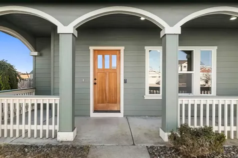 739 NE Marigold Street Madras OR 97741